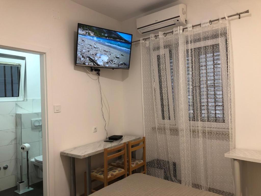 Gostinjska kuća Rooms And Apartments Emily 3*